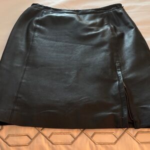 DKNYC Black knee length skirt!